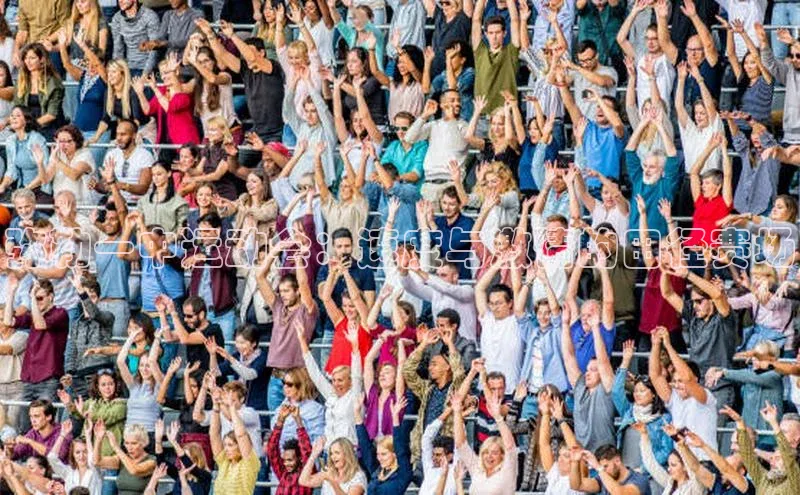 万向注册登录入口官网同程弥勒一中运动会：速度与激情的田径赛场